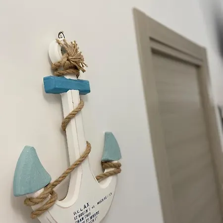 Azzurro Mare Rooms&restaurant Bed & Breakfast *