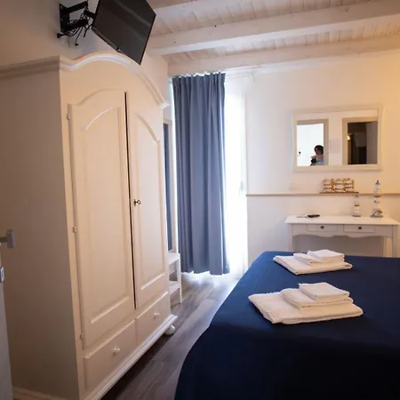 Azzurro Mare Rooms&restaurant