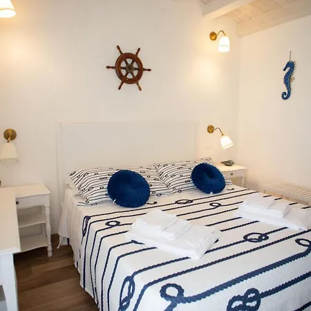 Azzurro Mare Rooms&restaurant *